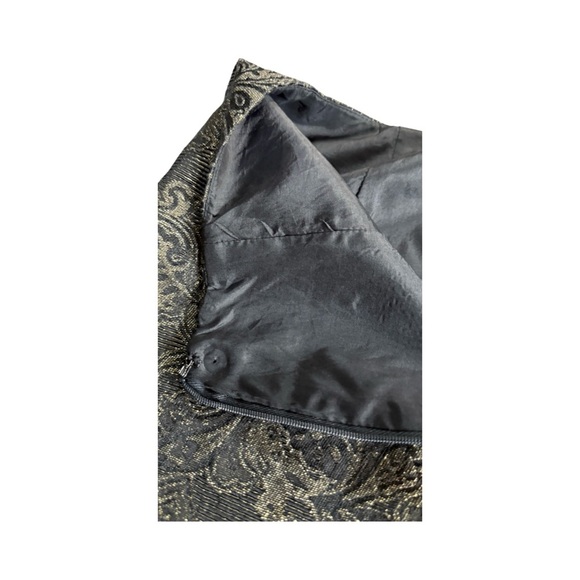 Vintage Goth Georgiou Studio, size 6. Black and Gold Paisley Skirt - Picture 10 of 10